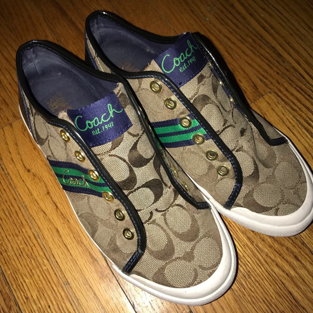 Coach sneakers w/ no laces